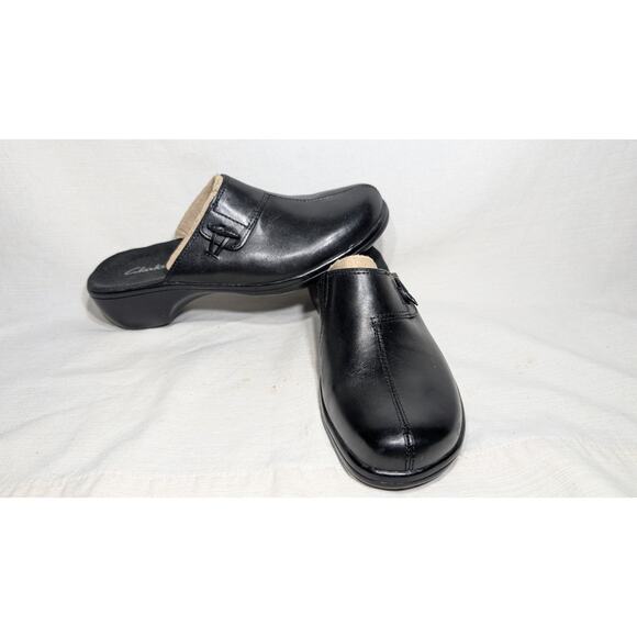 Clarks Womens Black Leather Slip On Mules Clogs 7M Comfort Shoes Lagenlook Boho - Picture 2 of 7